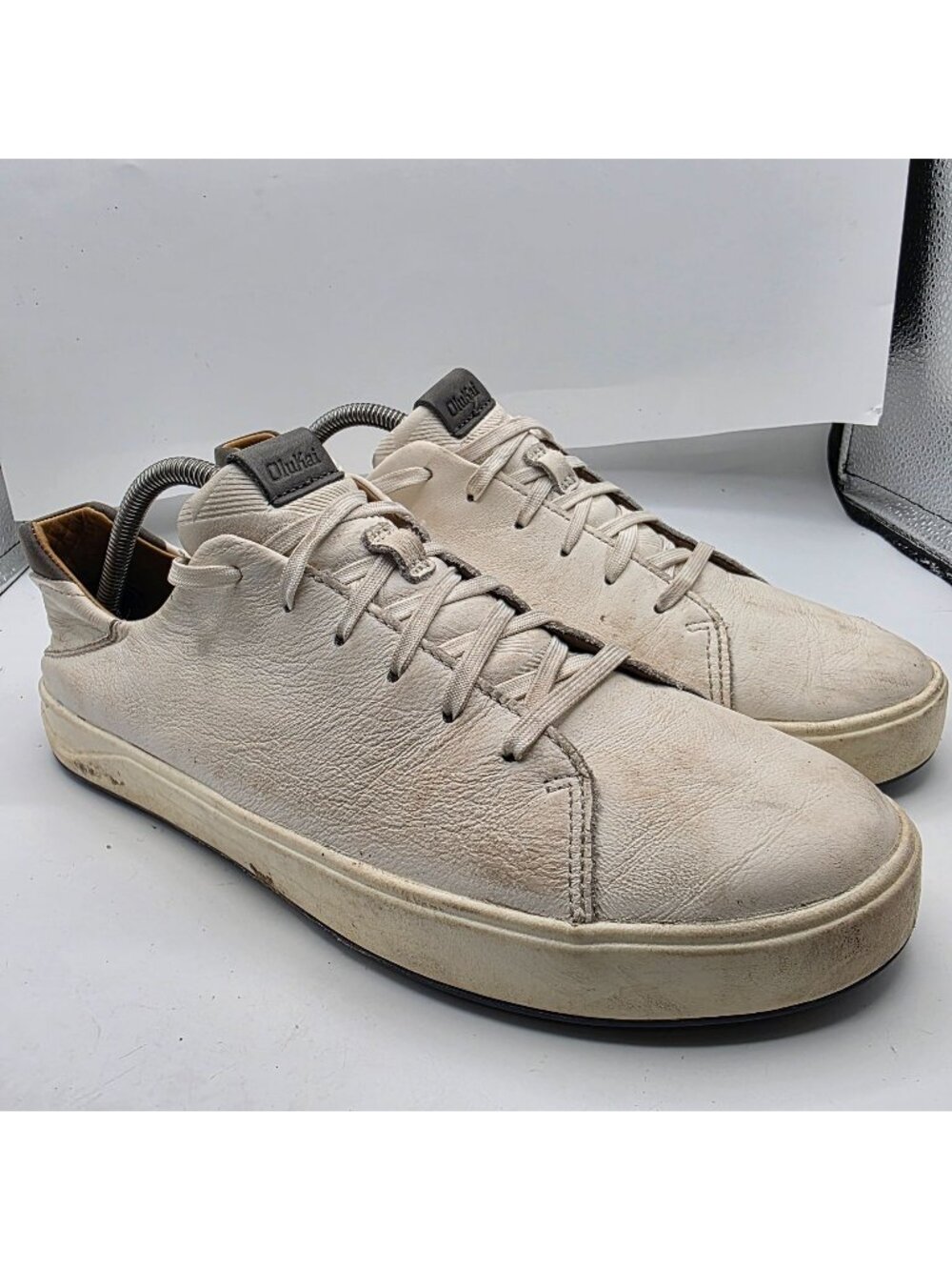 Olukai WaiAlae Mens Size 10.5 White Leather Spikeless Golf Shoes Comfort